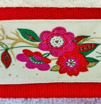 2MC857 Branches of Red and Pink Flowers Martingale Collar
